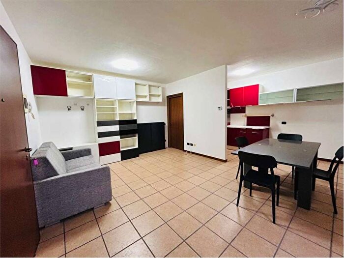 Appartamento bilocale in affitto in Via Comandante Rossotti, Centro, Taino