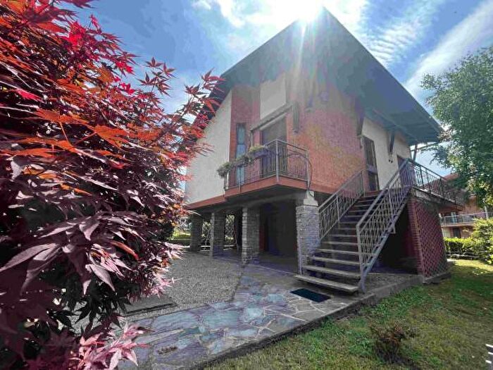 Casa trilocale in vendita in Via Bellaria, Sesto Calende