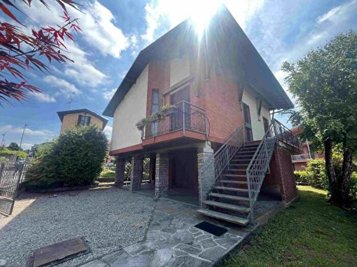 Case in Vendita e in Affitto - 2