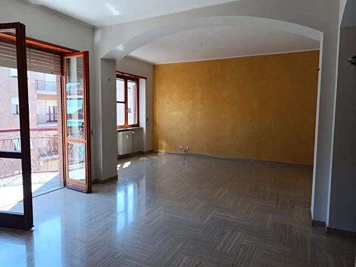 Appartamento quadrilocale in vendita in Via Cafasso, Asti