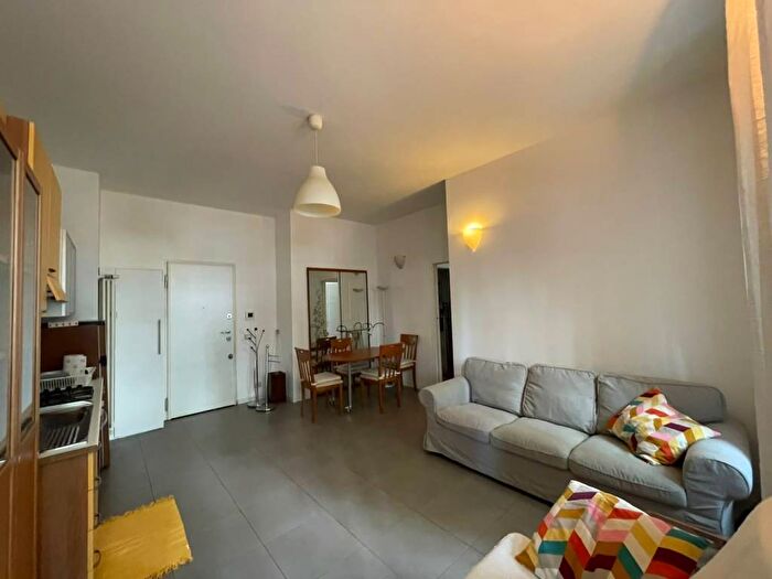 Appartamento bilocale in affitto in Via Luigi Frapolli, Argonne Corsica, Milano
