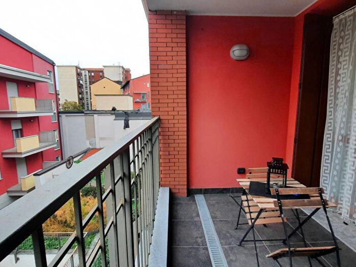 Appartamento monolocale in affitto in Viale Brenta, Lodi Brenta, Milano