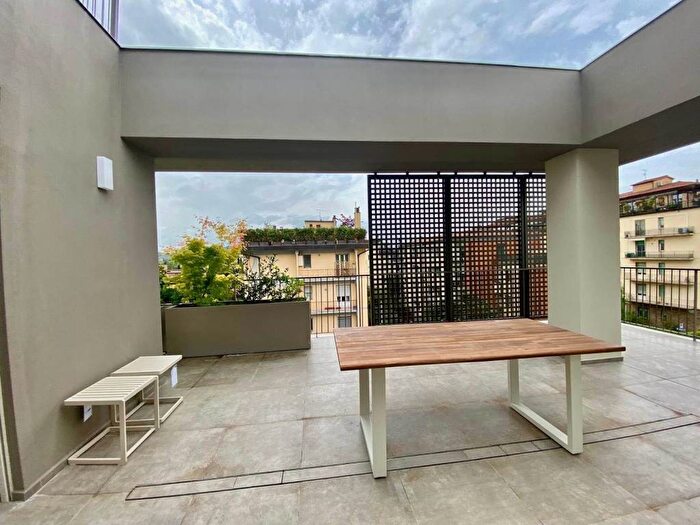 Appartamento con 5 locali in affitto in Coverciano, Firenze