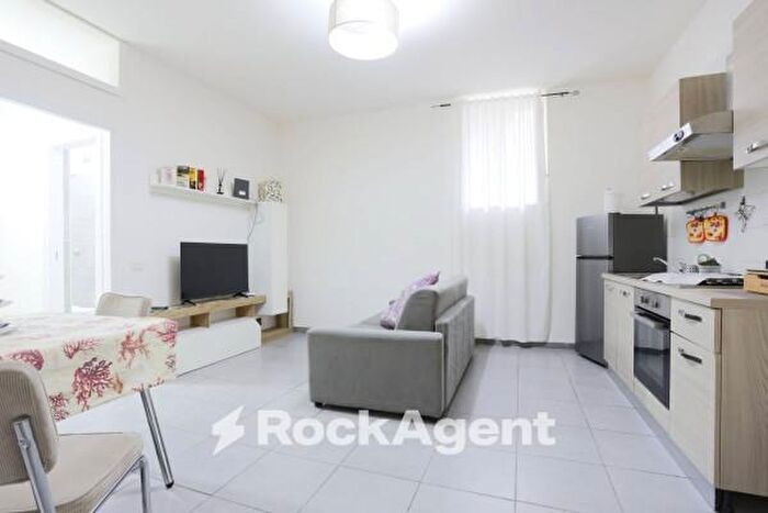 Appartamento trilocale in vendita in Vico San Maria Ad Agnone, Napoli