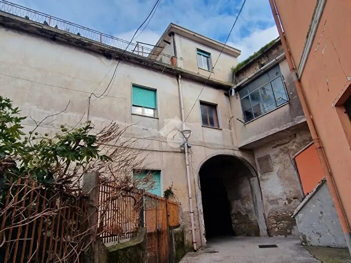 Appartamento trilocale in vendita in Via Conte, Montesarchio