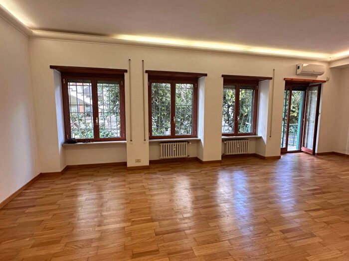 Appartamento quadrilocale in affitto in Via Bolsena, Ponte Milvio, Roma