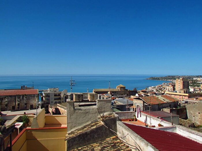 Appartamento con 6 locali in vendita in Via Oliveri, Sciacca