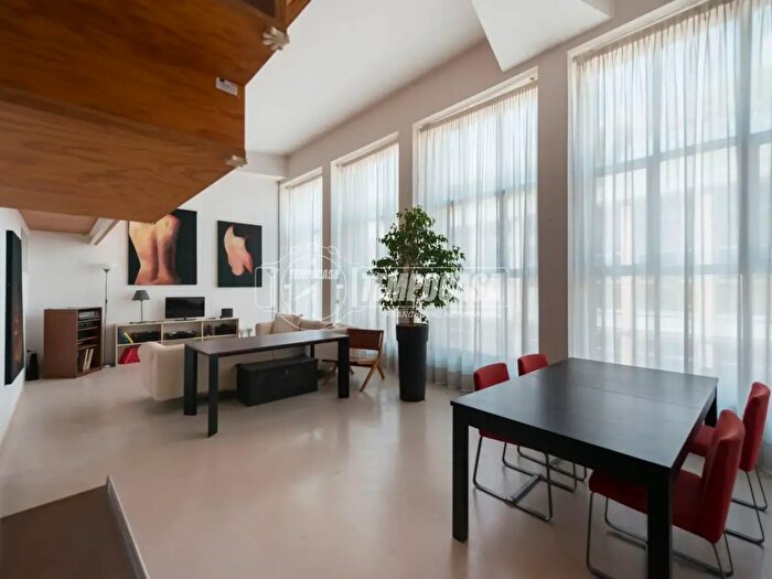 Appartamento trilocale in vendita in Via Privata Cascia, Milano