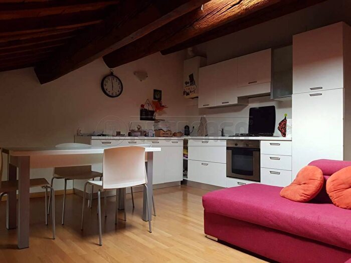 Appartamento trilocale in affitto in Centro, Bondeno