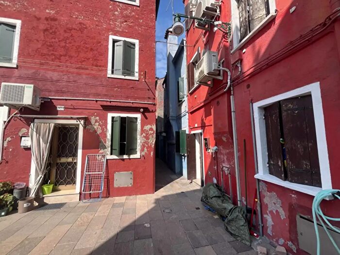 Casa quadrilocale in vendita in Venezia