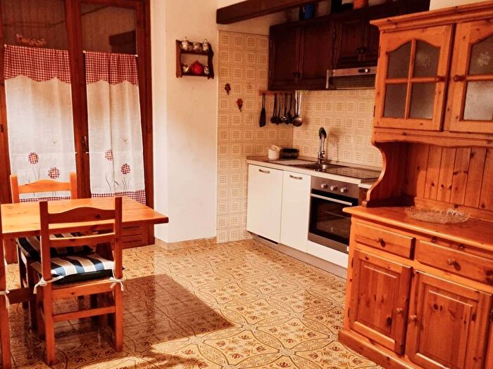 Appartamento bilocale in affitto in Viale III Alpini, Centro, Cesana Torinese