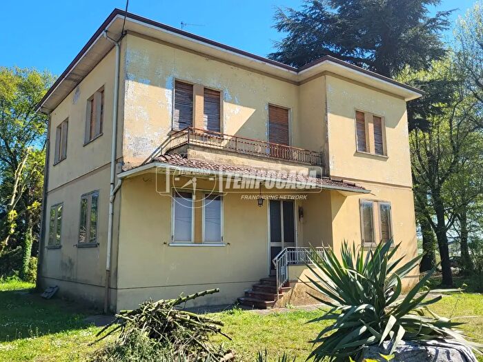 Casa con 5 locali in vendita in Modena