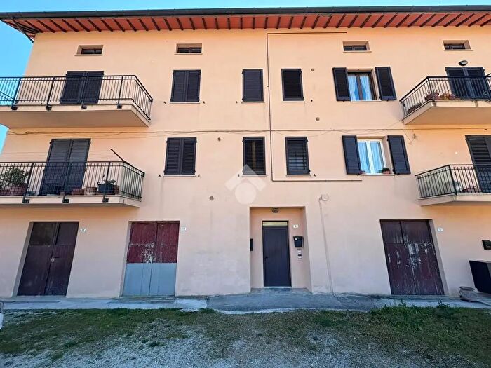 Appartamento con 5 locali in vendita in Via della Coccinella, Gubbio