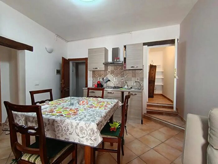 Appartamento trilocale in affitto in Piazza Federico Cesi, Acquasparta