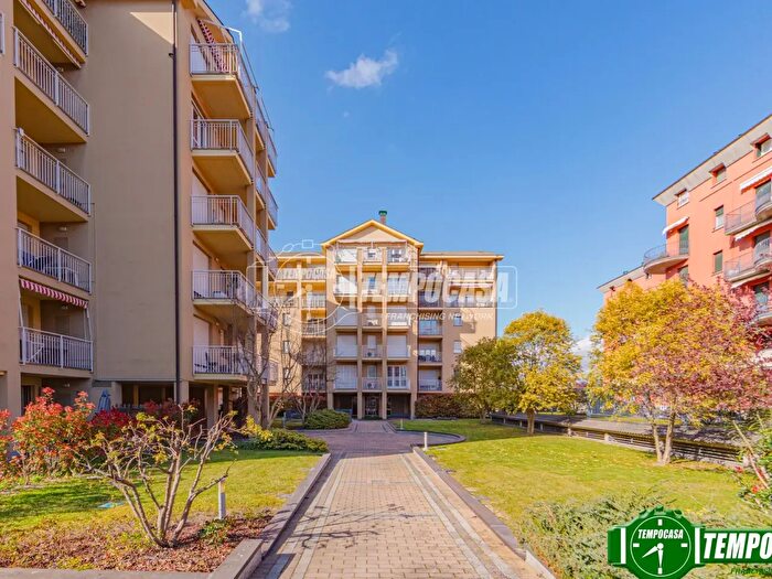 Appartamento bilocale in vendita in Viale Montebello, Voghera