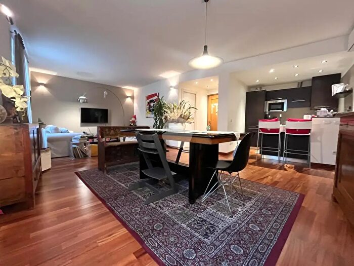 Appartamento trilocale in vendita in Via Ducale, Rimini