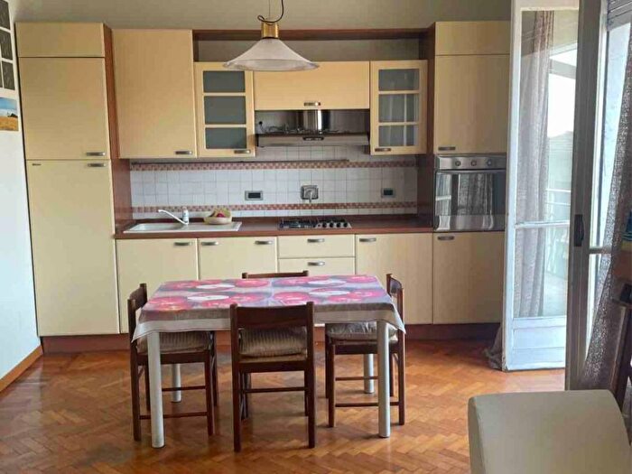 Appartamento trilocale in affitto in Via Paolo Braccini, San Paolo, Torino