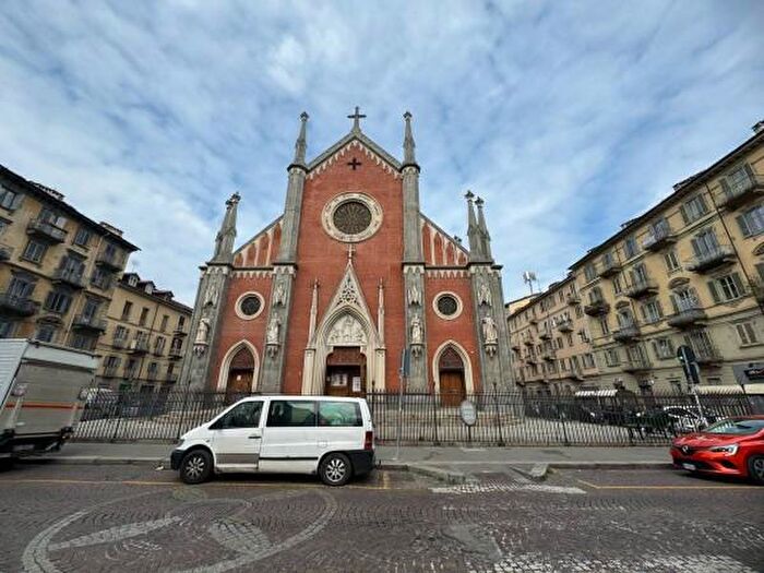 Appartamento trilocale in vendita in Via Giulia di Barolo, Torino