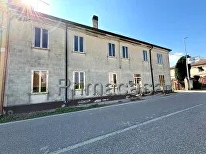 Casa con 6 locali in vendita in Via Villa San Rocco, Roverchiara