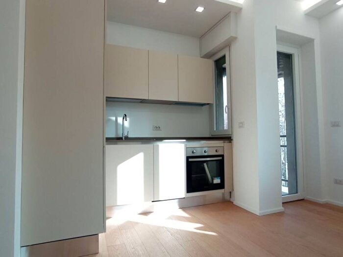 Appartamento bilocale in affitto in Viale Zara, Zara, Milano