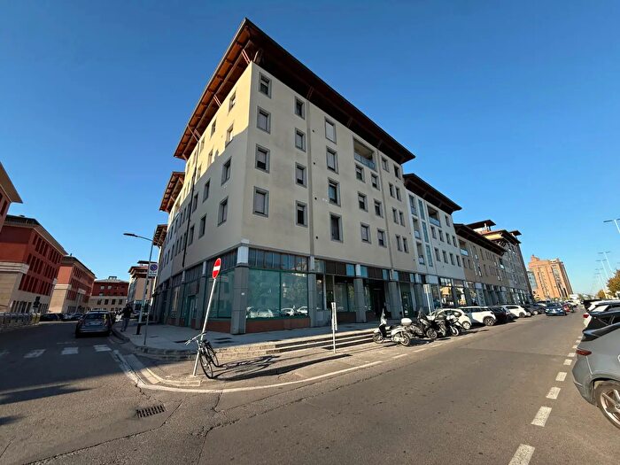 Appartamento trilocale in vendita in Viale Alessandro Guidoni, Firenze