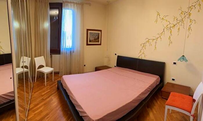 Appartamento bilocale in affitto in Via Santa Maria, Centro Storico, Desenzano del Garda