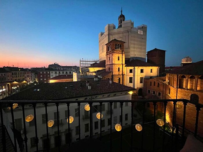 Appartamento monolocale in affitto in Via Pioppette, Carrobbio, Milano