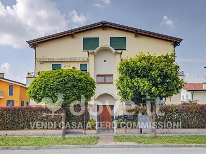 Appartamento con 5 locali in vendita in Via San Marco, Bovolenta