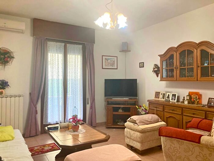 Casa con 5 locali in vendita in Adria Via Merano, Adria