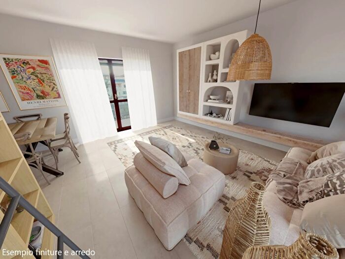 Appartamento quadrilocale in vendita in Via Martello, Morbegno