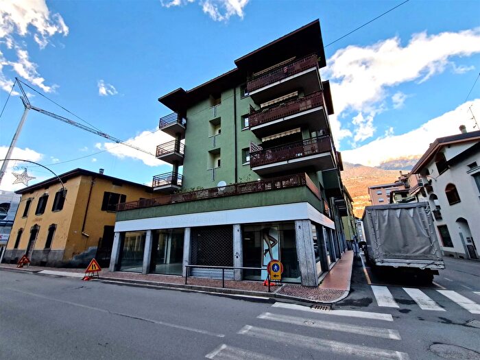 Case in Vendita e in Affitto - 3