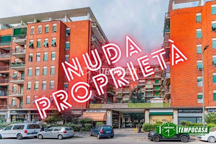 Appartamento bilocale in vendita in Via Michele Lessona, Milano