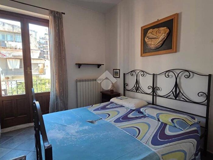 Appartamento bilocale in affitto in Via del Pallone, Kalsa, Palermo