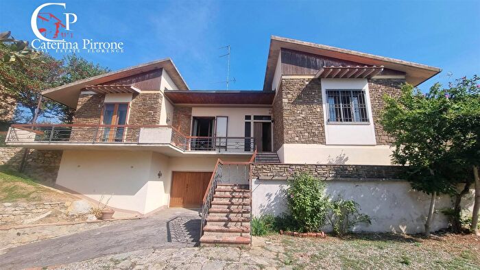 Casa con 8 locali in vendita in Via di Piscille, Greve In Chianti