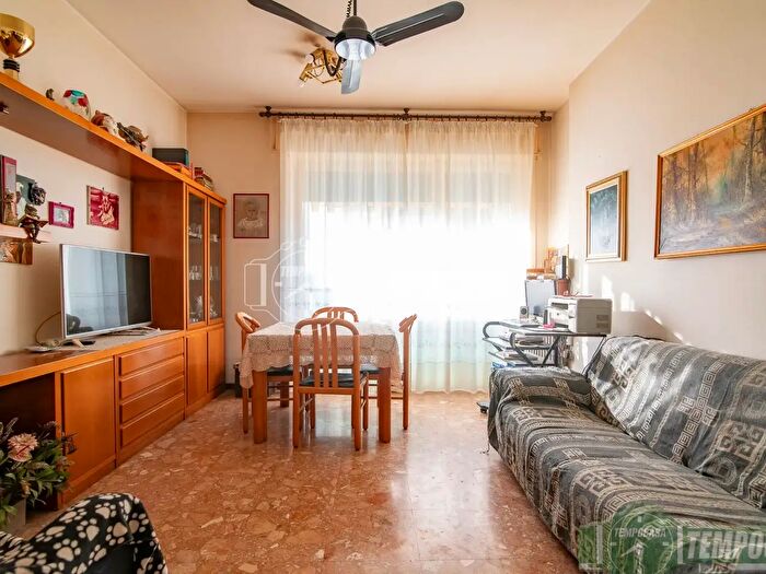 Appartamento trilocale in vendita in Via Falck, Sesto San Giovanni