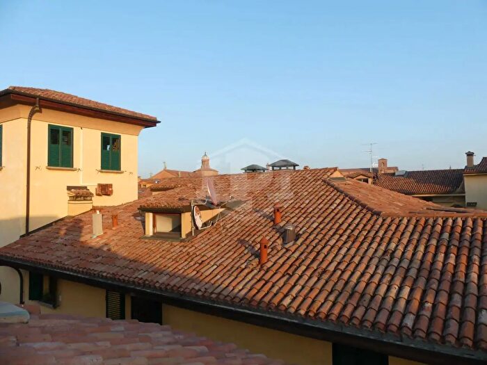 Appartamento con 5 locali in vendita in Via Barberia, Bologna