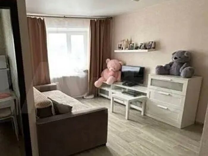 Appartamento trilocale in vendita in Via Giuseppe Ugolini, Milano