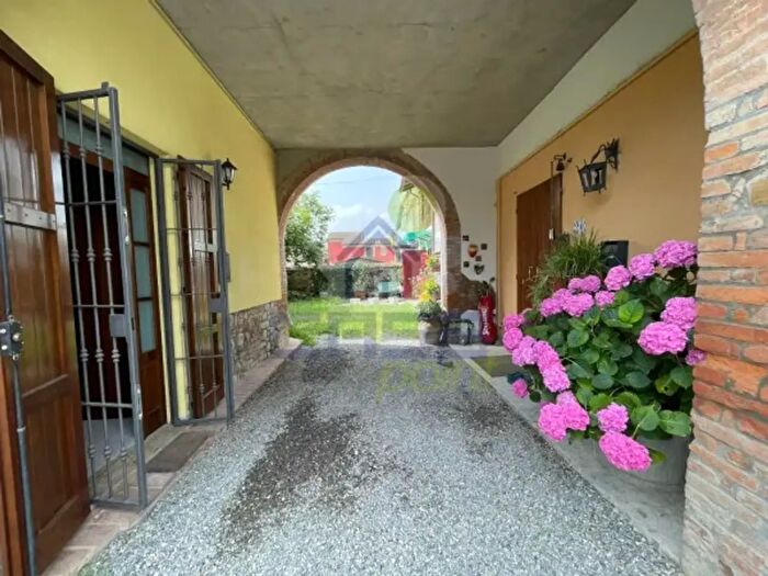 Casa trilocale in vendita in Località Casaliggio, Gragnano Trebbiense