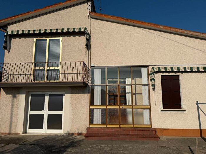 Casa con 6 locali in affitto in Vicolo Voltabarozzo, Voltabarozzo, Padova