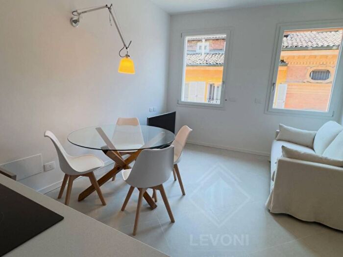 Appartamento trilocale in affitto in Rua Muro, Centro Storico, Modena