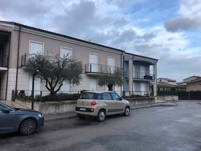 Casa con 7 locali in vendita in Morrovalle