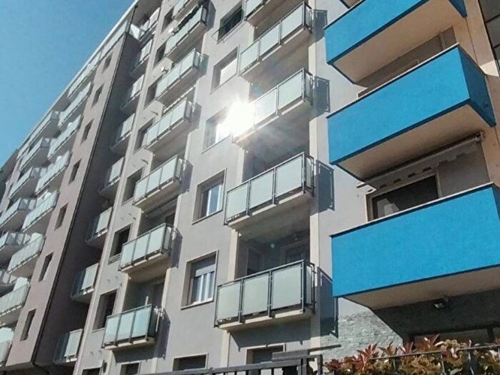 Appartamento trilocale in affitto in Via Francesco Primaticcio, Primaticcio, Milano