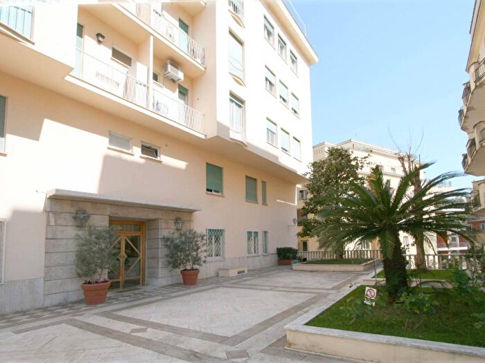 Appartamento bilocale in affitto in Via Alberto Fortis, Euclide, Roma