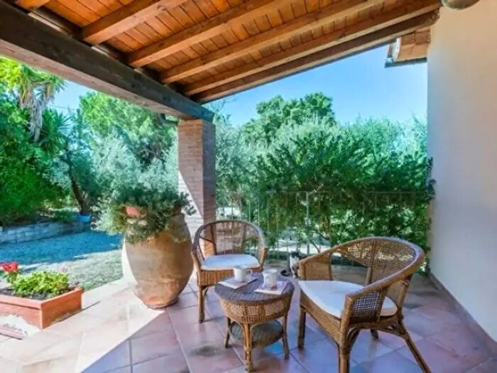 Casa con 5 locali in vendita in Via Pasubio, Cecina