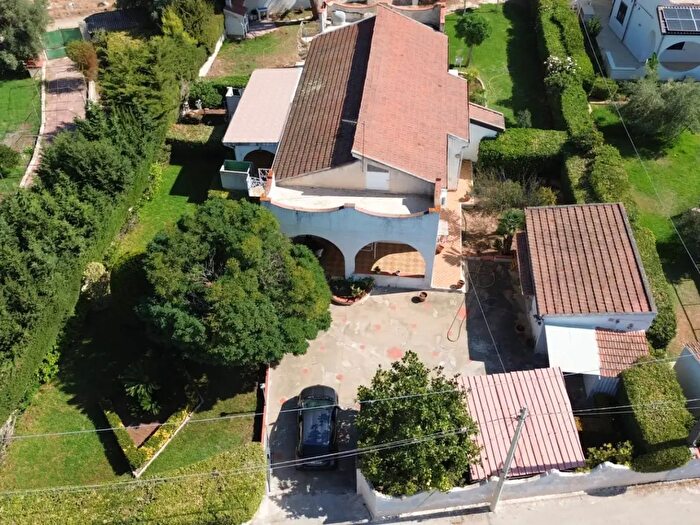 Casa quadrilocale in vendita in Via Lago Maggiore, Siracusa