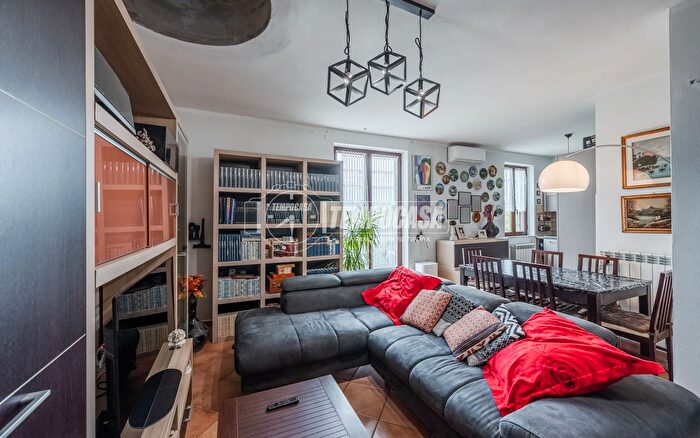 Appartamento trilocale in vendita in Correggio