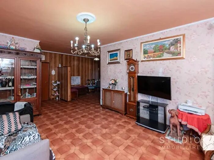 Appartamento con 5 locali in vendita in Via Padre Giovanni Antonelli, Pistoia