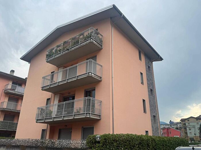 Appartamento bilocale in affitto in Via Teglio, Centro, Sondrio