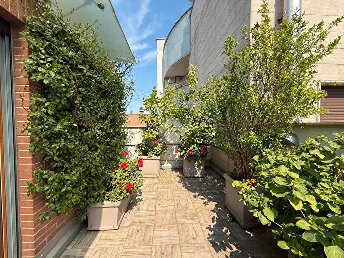 Appartamento trilocale in vendita in Via Enrico Noé, Milano