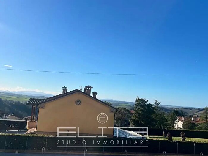 Appartamento quadrilocale in vendita in Via San Giovanni, Polverigi